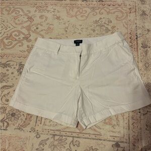 JCrew women’s white 3.5 inch classic chino short